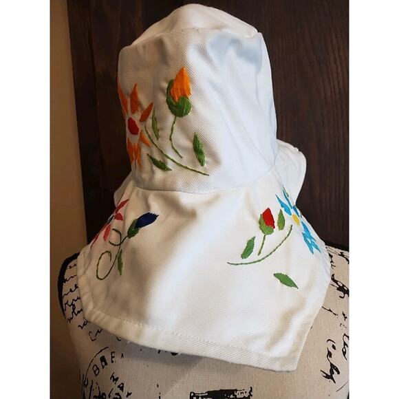 White denim Boho Gypsy Bucket Hat Floppy Embroidery Flower wide brim sun beach - Picture 2 of 6